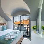 Appartement Sehir Merkezinde Lueks - Ocekhomes Adin