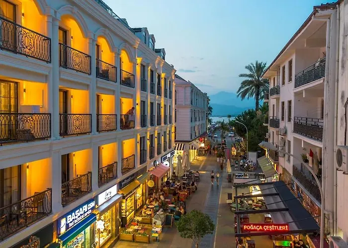 Sehir Merkezinde Lueks - Ocekhomes Adin Fethiye